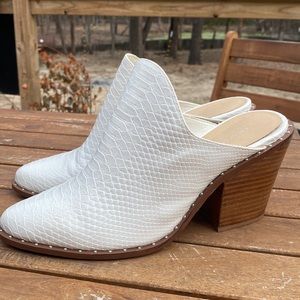 Chinese Laundry Mules womens size 9.5